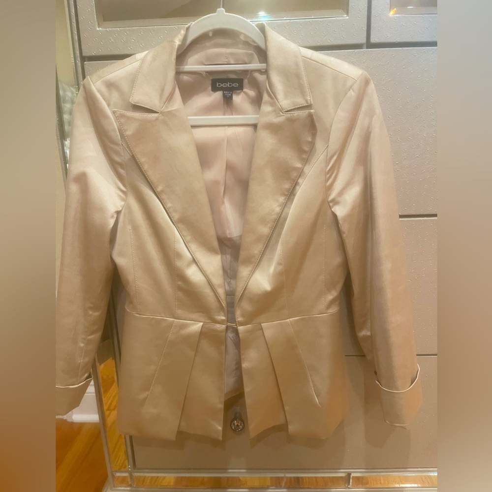 Brand new Blazer, never worn. Silk, size 10